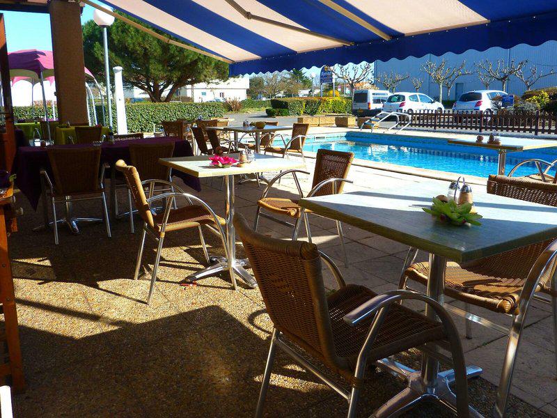 981A420D747D7EDA5A4EBA0D2F850A19