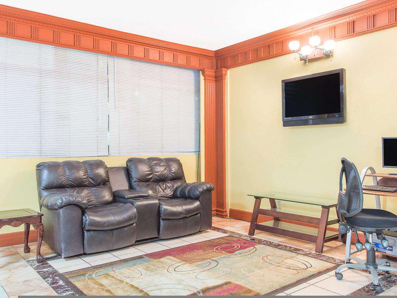 6F15CD3024C4B6C2B8C98B1EB941DE69