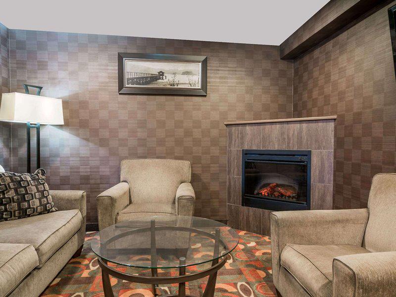 3B28E65E0740A077964AD6B678EBDA39