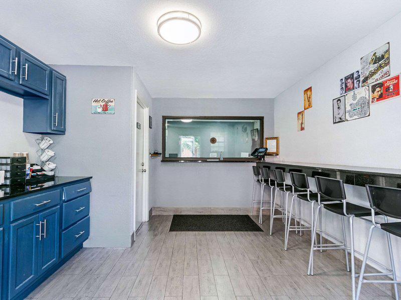 9820ADFD67D9C61C87F45ABB1EDBF7D2