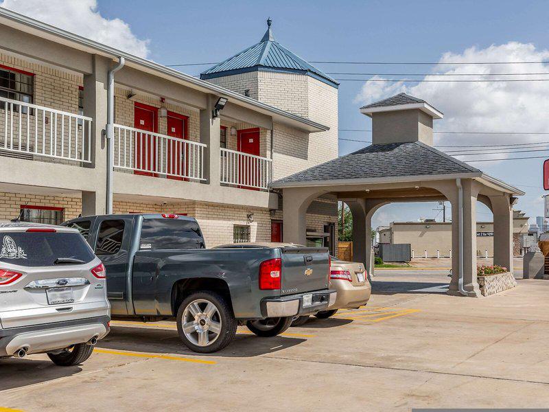 3604E395B1F4A45B99BADEC0252E9859