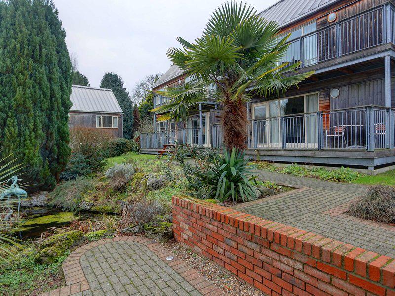 F8EED5DE1A6C451119CF436EB5332D9C