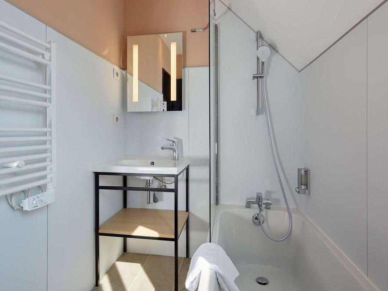 C0ACACAAFEA66583D6CB3F5609FD9346