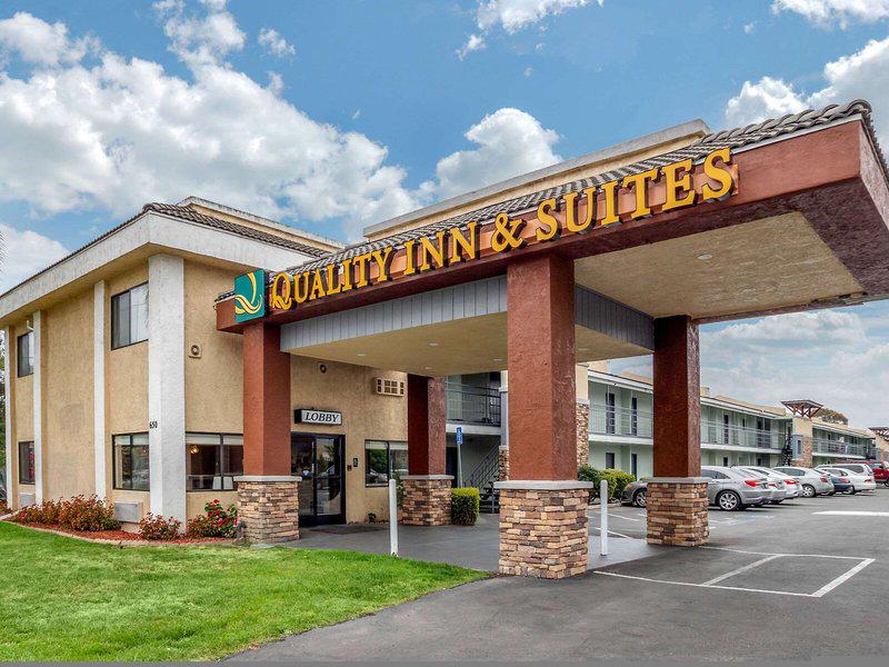 3FE8AA940C6373C78B4951610F547051