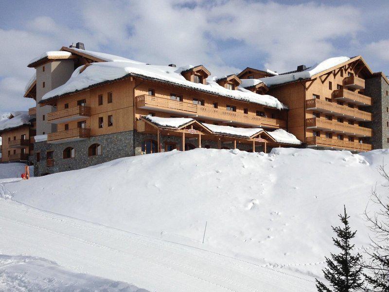 3890ED383295AB9B87CE90BADE1E1D8A