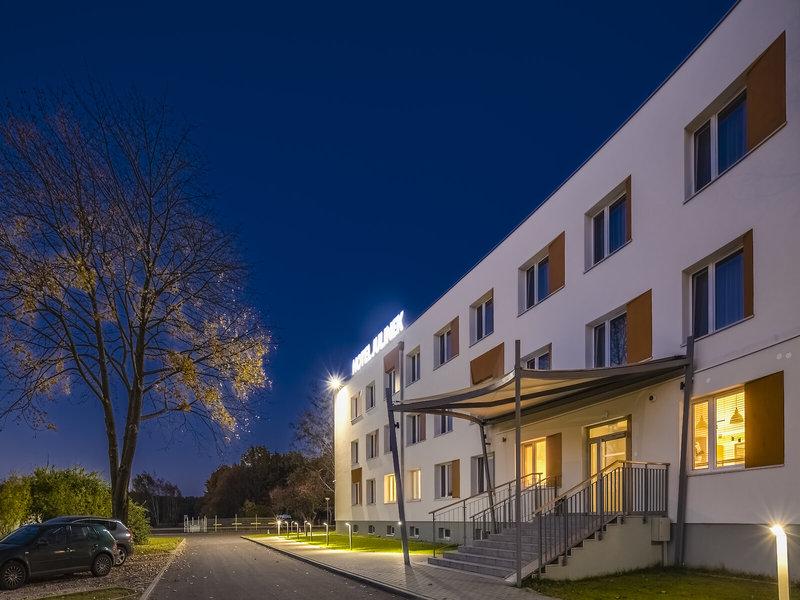 C3287DF32AF2BD0A024EA81D806E4086