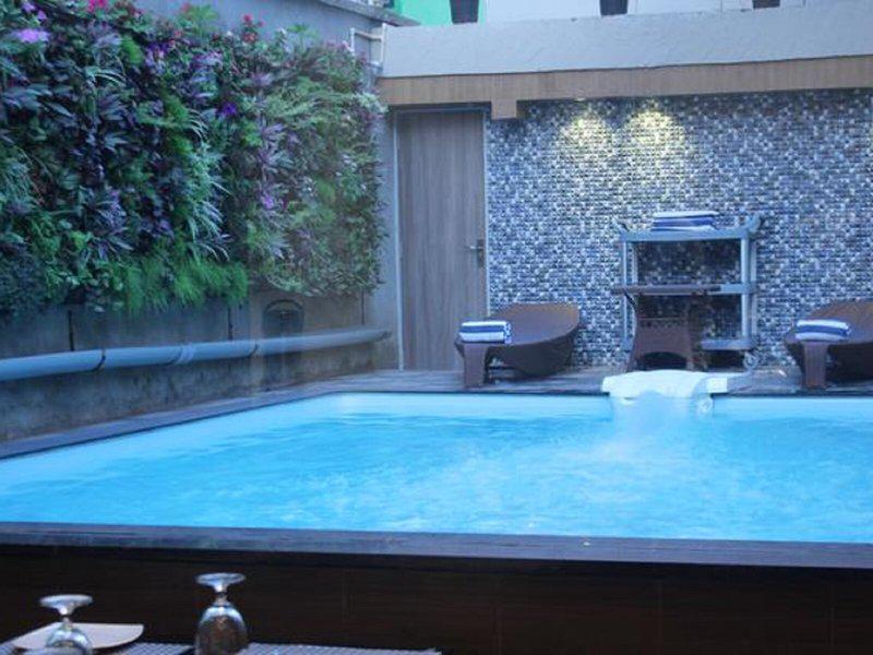 DAF7D532180901C45290780D6460AE60