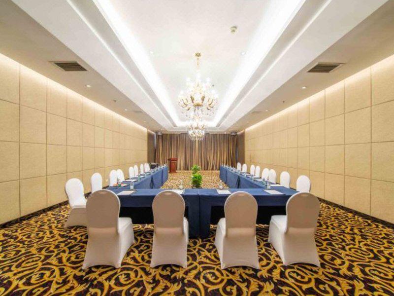 83EECA082D7C17C957E235112ABE419C