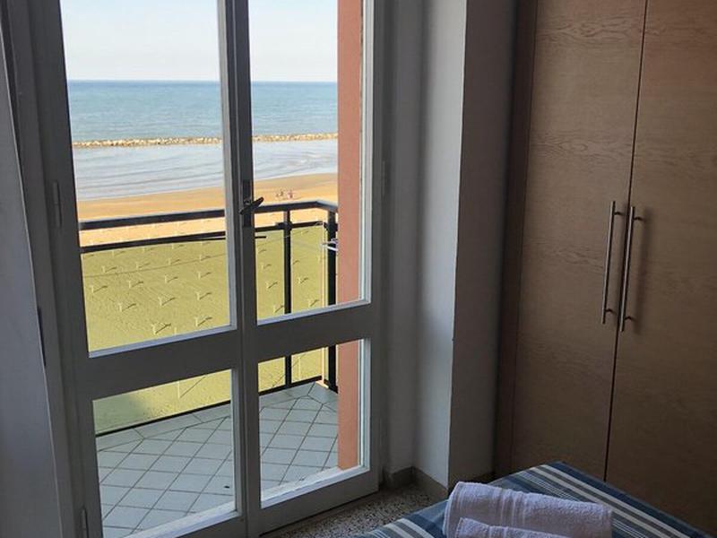 611640FD696993CF3B85A993FB32395E