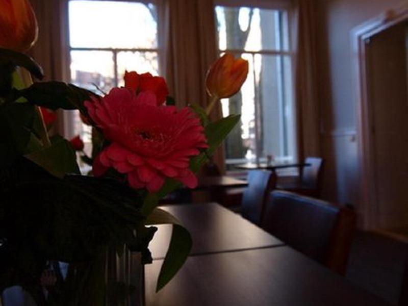 8E41C46E30FE9A795F8BE764D2162B79