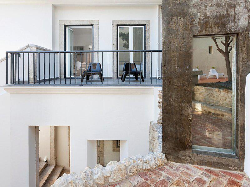 13E16A2D9CB22E91E2144FC1B8595C8D