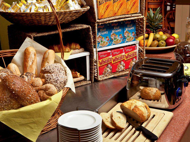 68846BF57AEAF363676ED28C11D5BA79