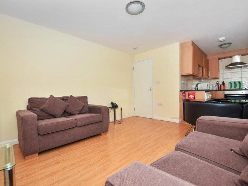 3D96ABF5F8A4B7A1269A557142687412