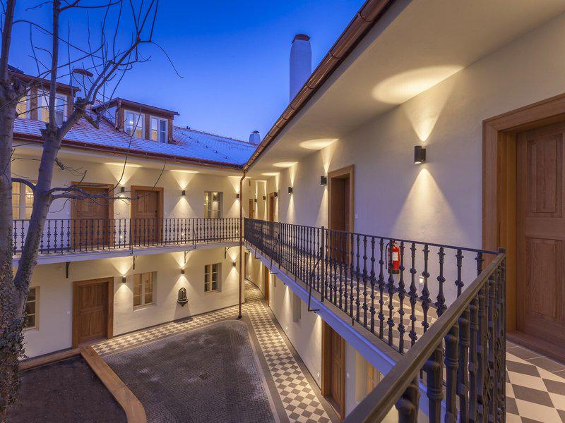 E9785B0C3E2CF9B527D9B60C461C0F03