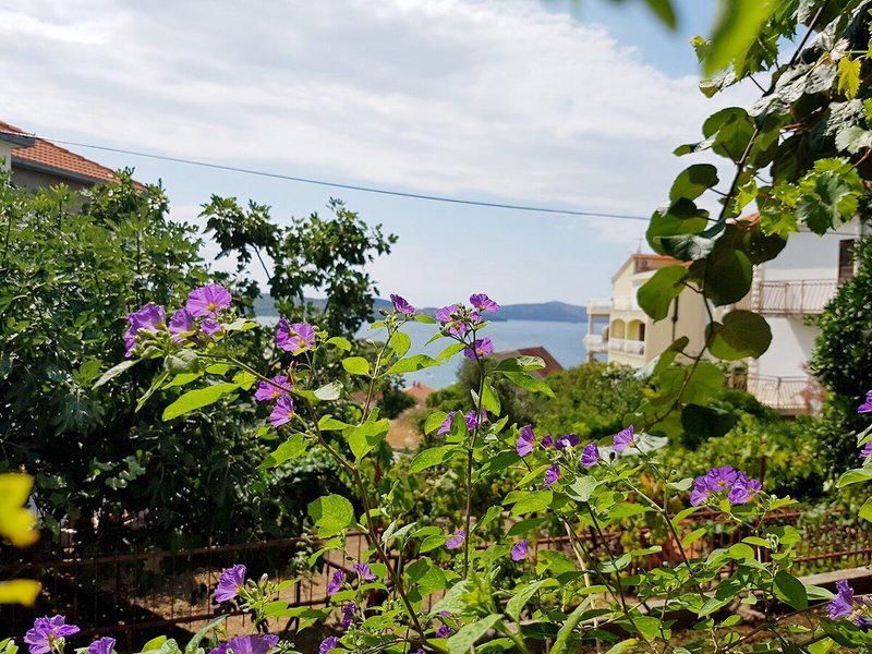 62FFC2A0C692A57F122335D11C338885