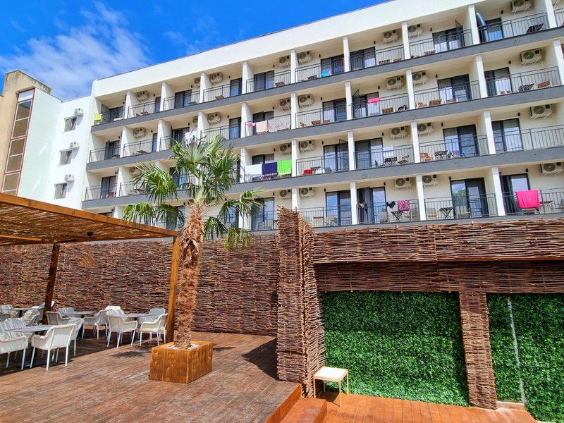 E345FD3AE6FF8DFEAE045AFD524B7EAA