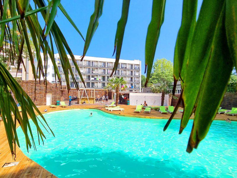 E027BA78B6879544AA0213C909D263A6