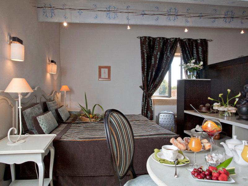 7ECA32EDE8E44A30B317E240F5E8F0B5