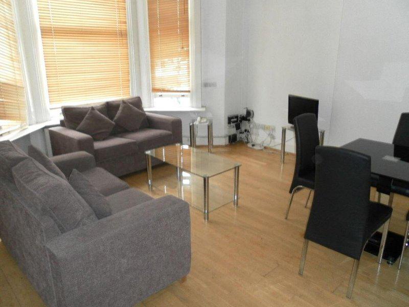 BB77A2BB550457CE00D411B0877E3038