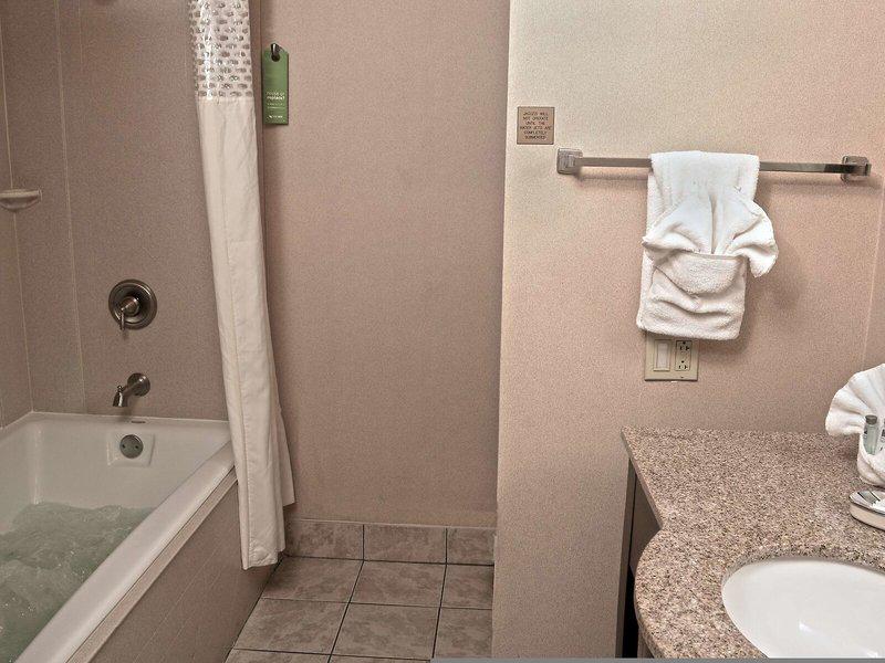 5109F67F88F5751875A3E14058447F94