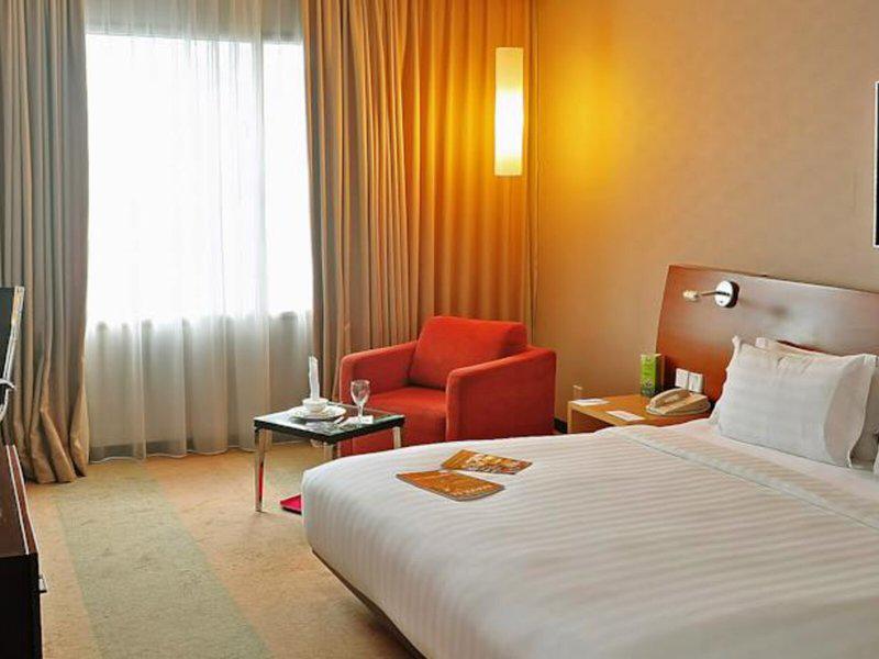 25CE5C5ABFAC82D610EDE1E0D2477AE4