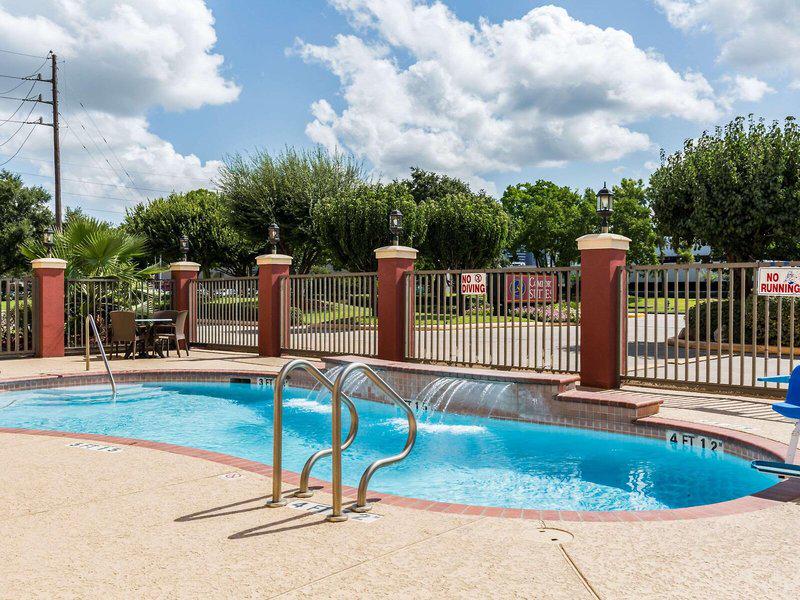 AFF755D120E426CD2BEAFBA359FEF771