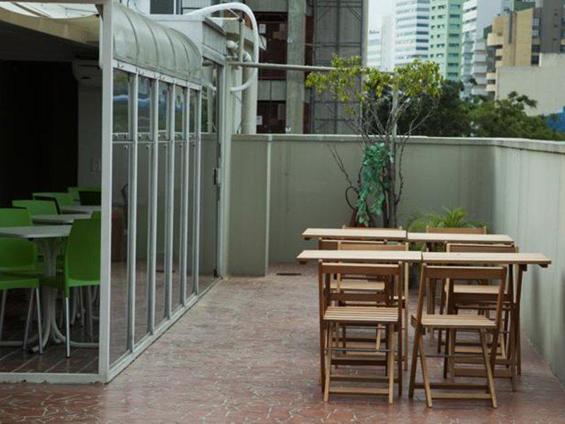 FDAC385A6208010CA36B9F05A8D67ED4