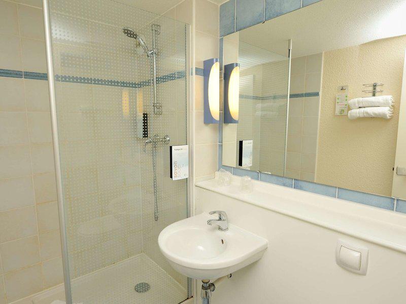 0F9228429271BB5BD6154C9D87CDBD17