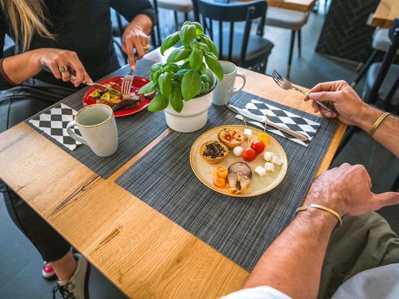 0A3B52D98A2C806A54B4BC2EECCAEFE2