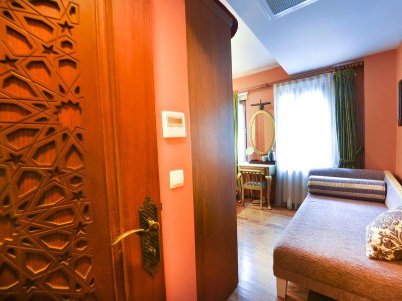 08433E7ECB61C029277B7C8EFF9B0C6C