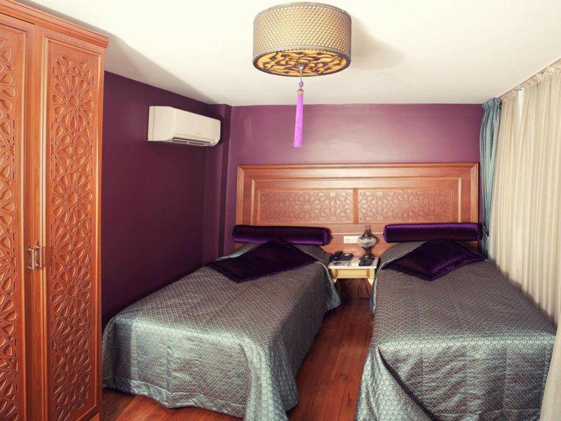 CC3C6853F4C53373547BB6572A533A3E