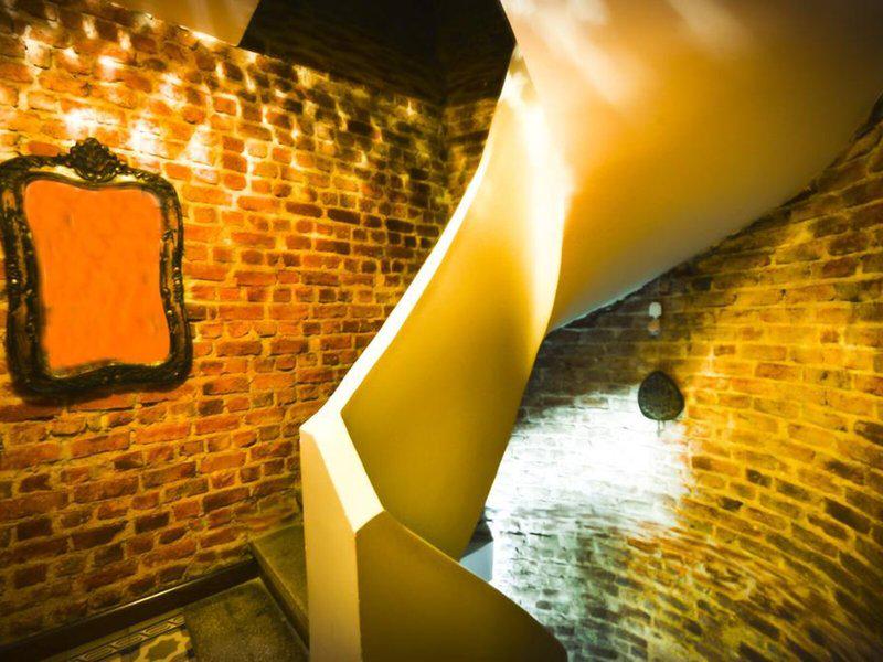 9A88F67EAE261375D42B4CB8264C9134