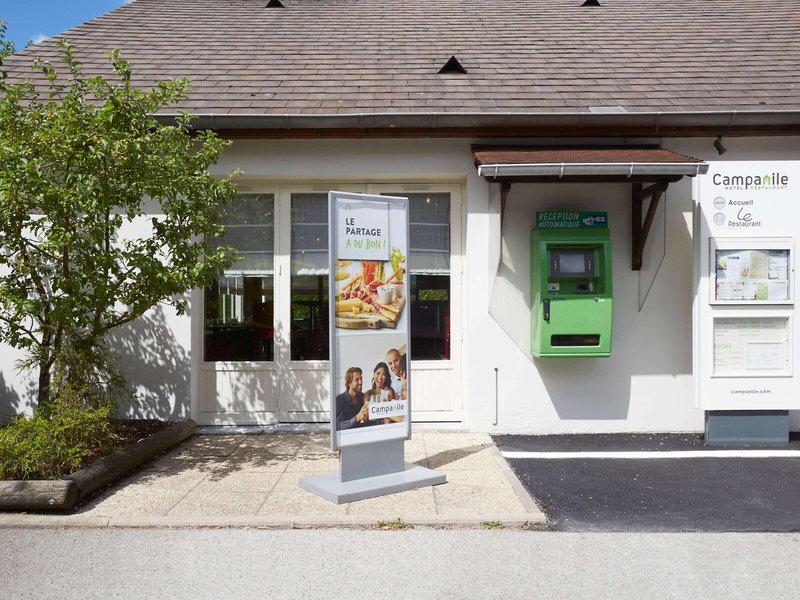 093FEAA2F5E6438EB44E94442F4429BB