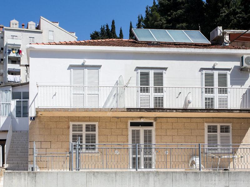 F41BC69F9E133EE5B8D85BC3514670F3