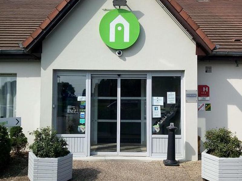 CB0106DD2E9DFAD2F767A91A6B41AC2E