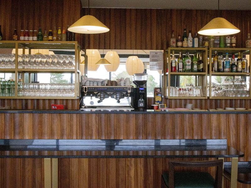 163FFAD17D04CA13C12AD3D5300AC33D