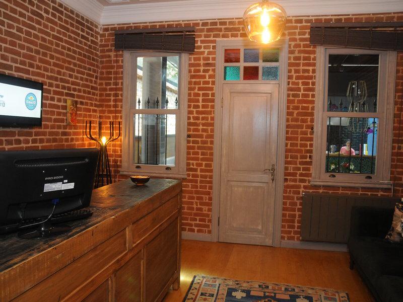 8541249F0DA30B6B513291FCBB448161