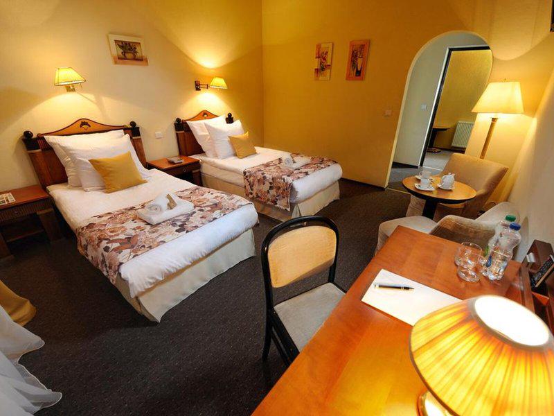 95B90353A42AA0C6E432CC06520E16C7