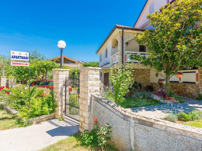 4045C6AC7B733375748E5121E2FAC852