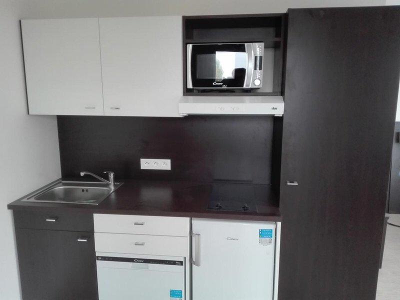 B156328BC897D140137F9D1B8FF3EBFF