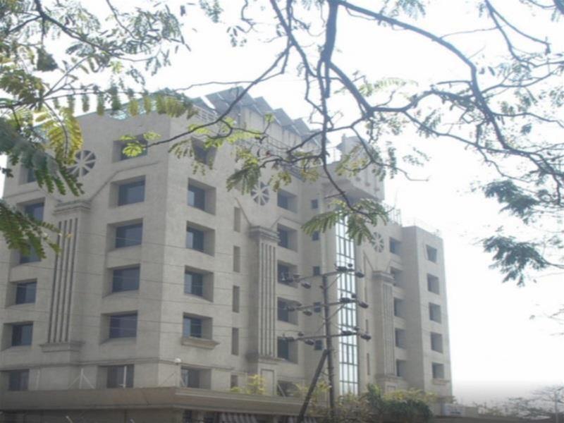 BD05192D89472BF0480D60B11FEE4003