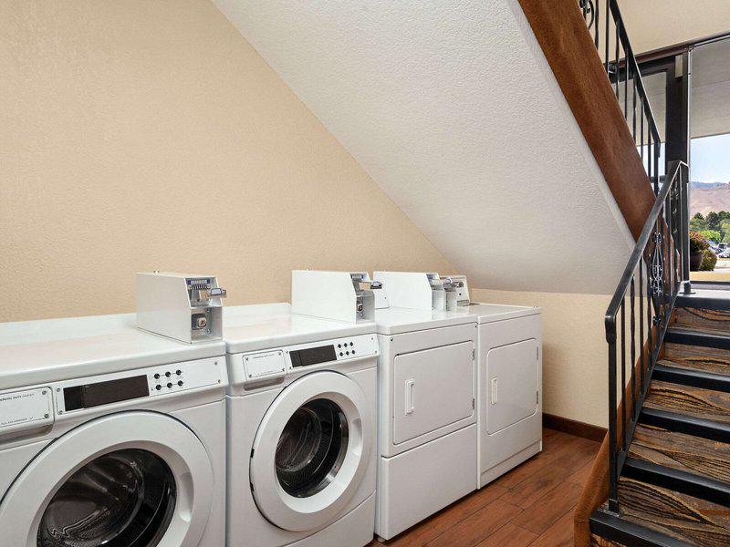 CBCAB36D22D4678C0C666693F0057CE8