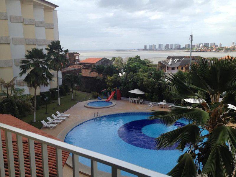 04AB26BC49B607B556935F07DE493454