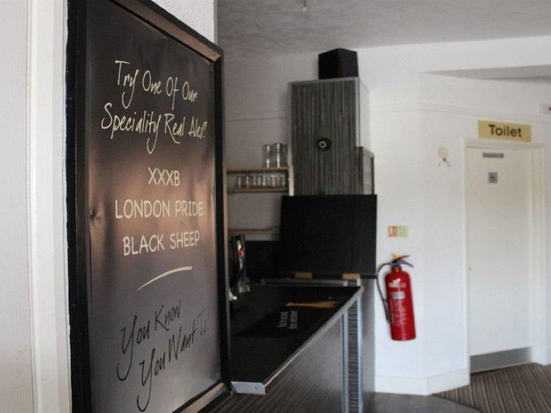 5D4D9CC3AC54785837B644F41794D8BB