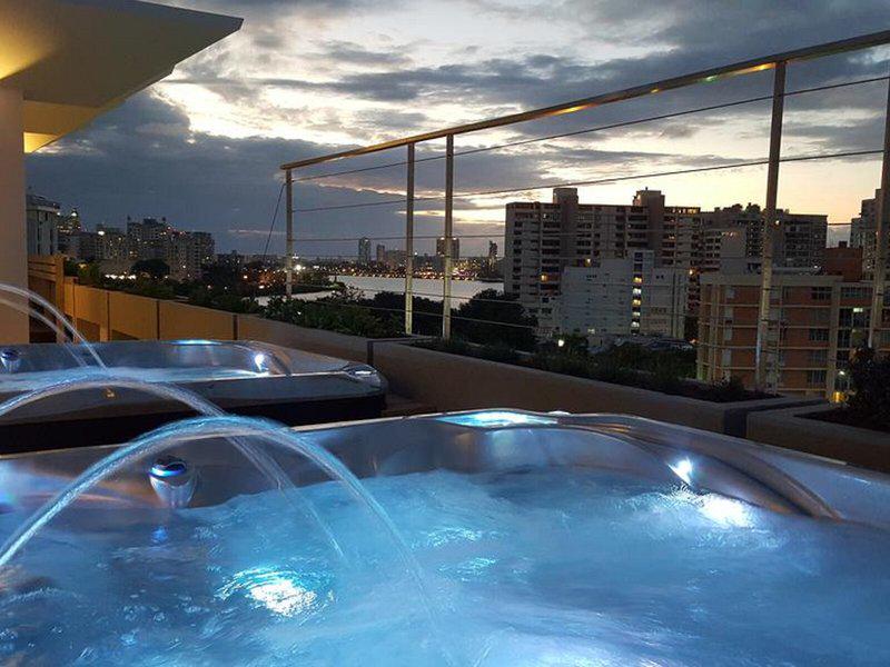 F2DAAABC77B0DBB8745A090FD02498D1