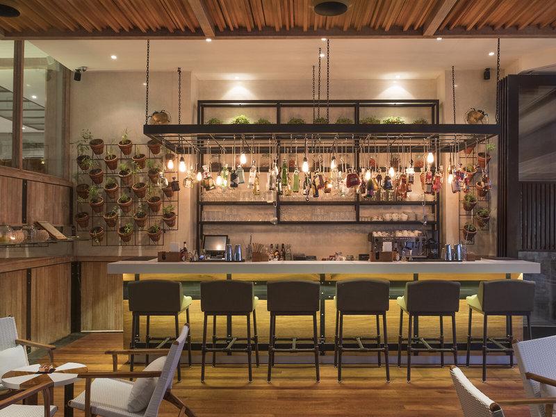 E2B95E6B49FD08E31AEF1EFBA5AB330D