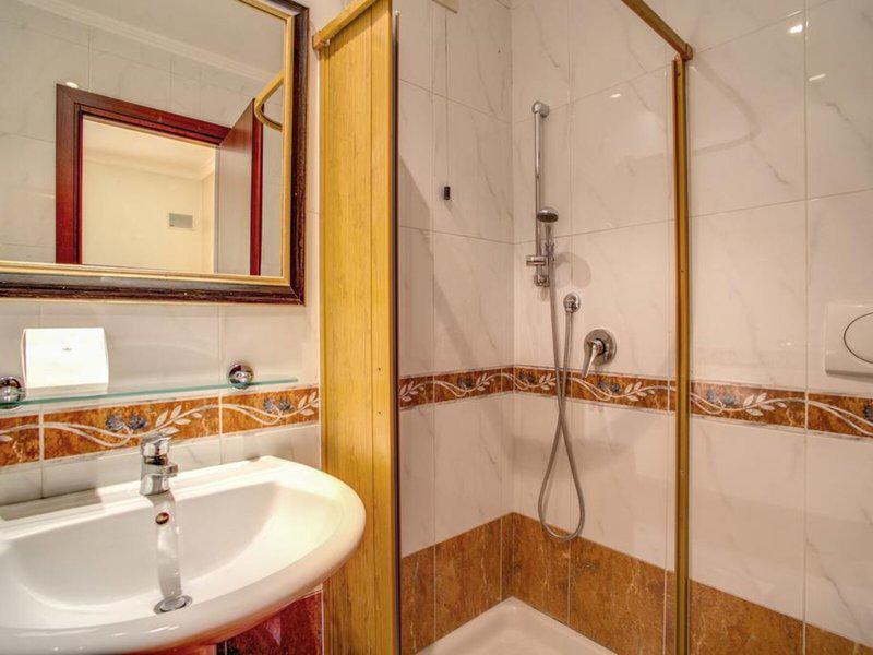 8B9AF5057D6A7DEBEB26E0C9F44C9B3A