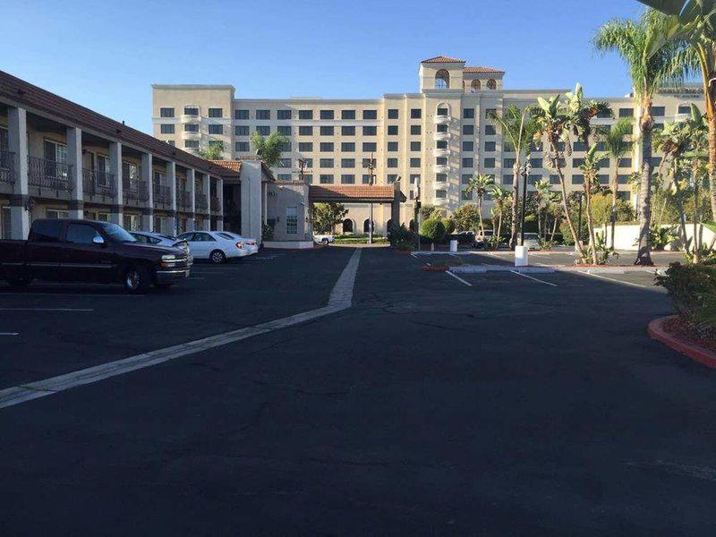 EEC60B48379AA3322C01944706019434