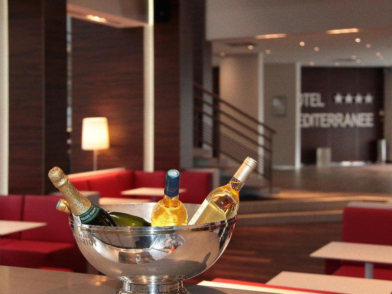 FCE96B1072D3F3F1CEF98B698AE04D4B