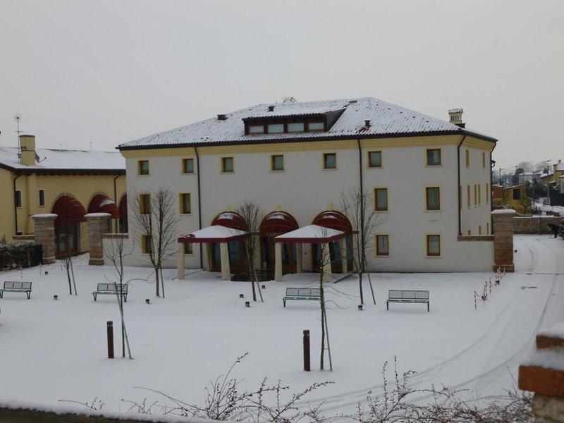 068F0B9E7E6028A24F3AC3F0B3B6B1D1